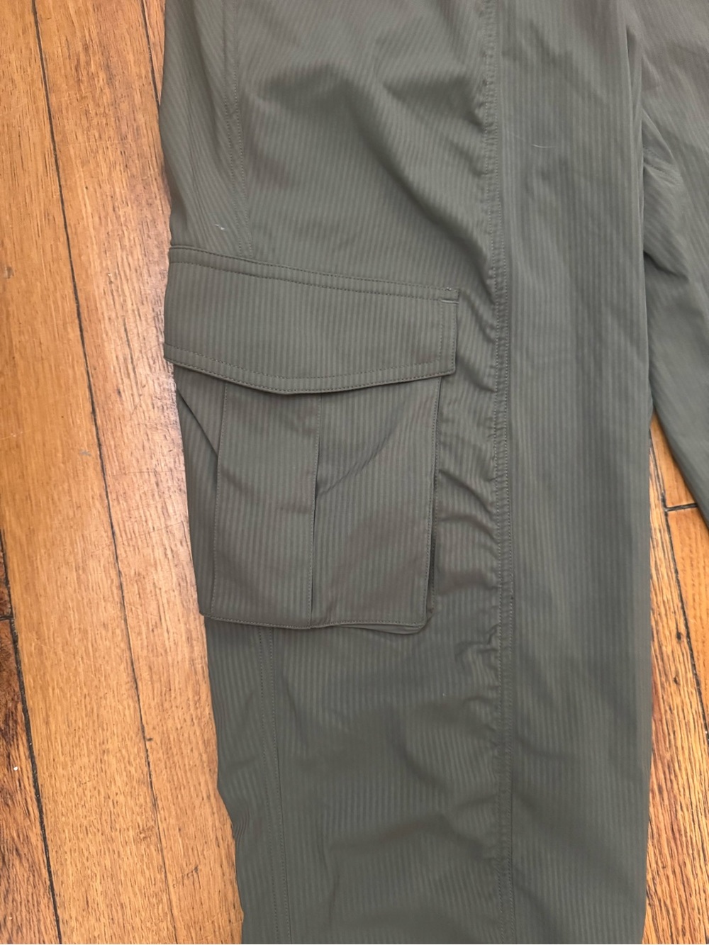 Lululemon Dance Studio Joggers- MINT 💚 NWOT - Medium - Picture 7 of 9